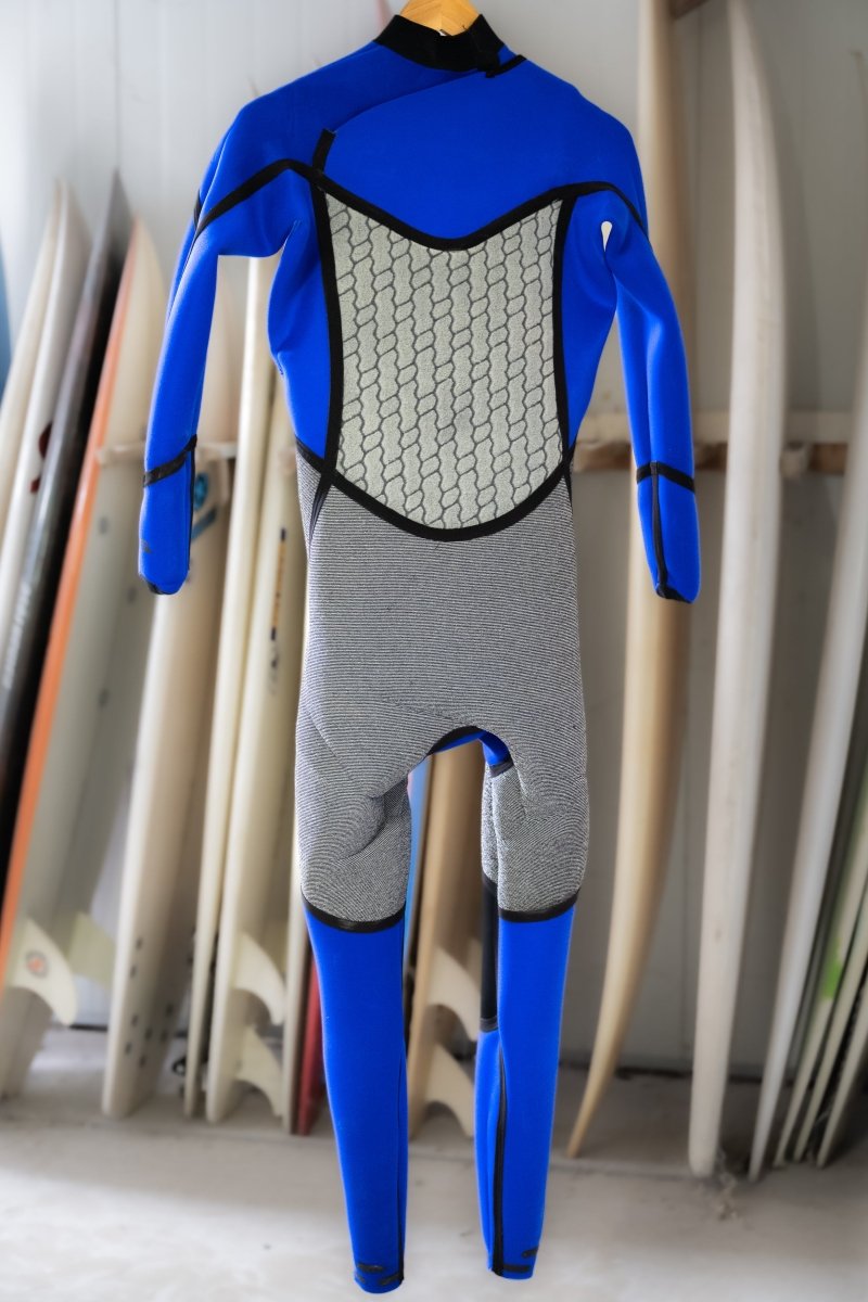 LOTUS 4x3 LONG SLEEVE STEAMER - West Surfing